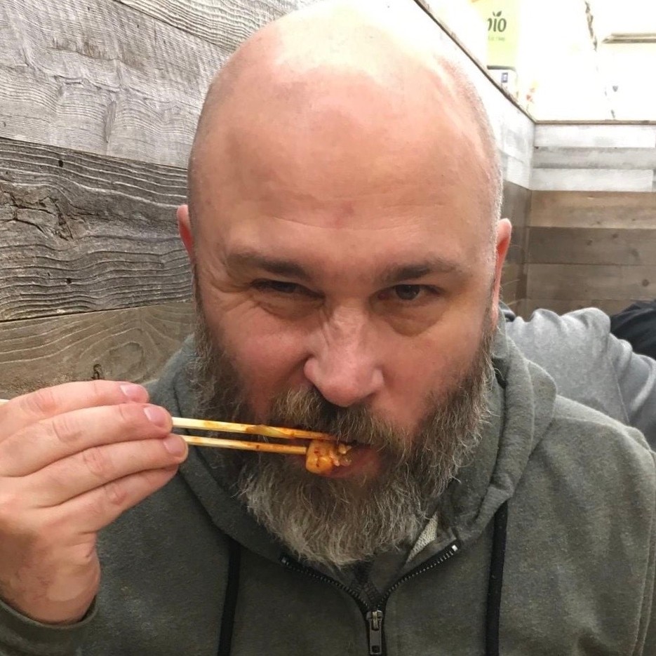 Matt Distel headshot