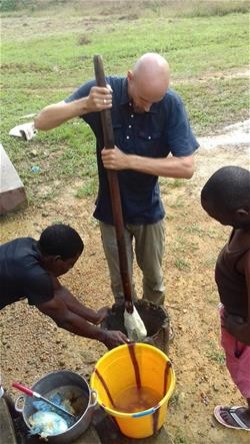 Will beating cassava to make a local soup with mortar and pestle