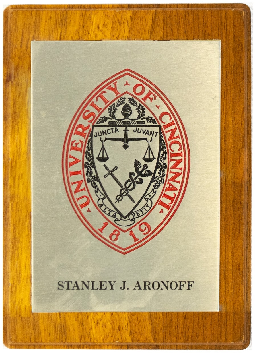University of Cincinnati, Juncta Juvant award prsented to Stanley J. Aronoff.