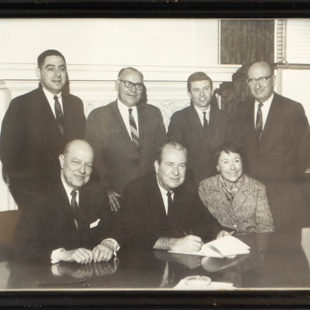 An Image of Stanley J. Aronoff and other men in the Senate
