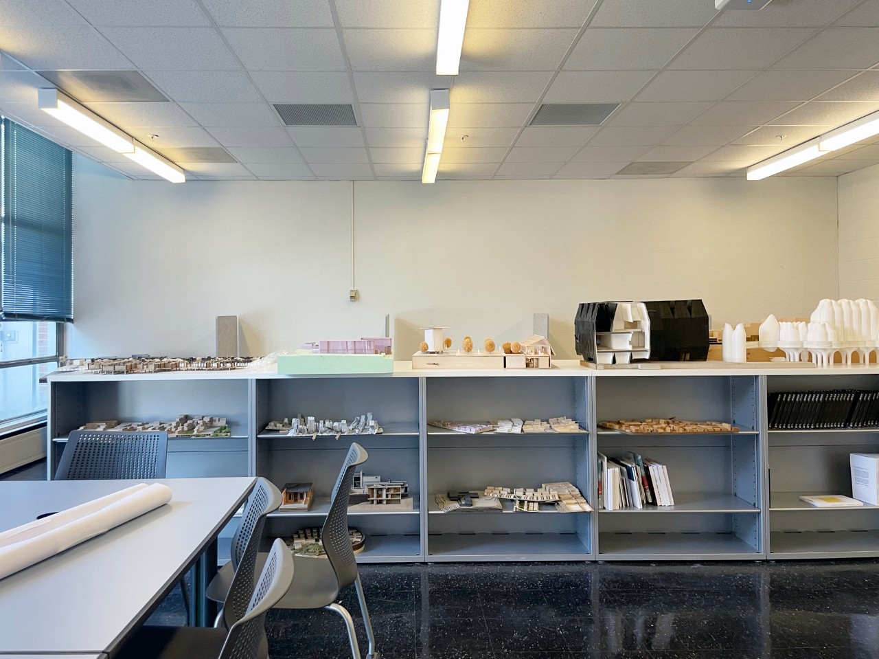 Image of a room in the Simpson Center